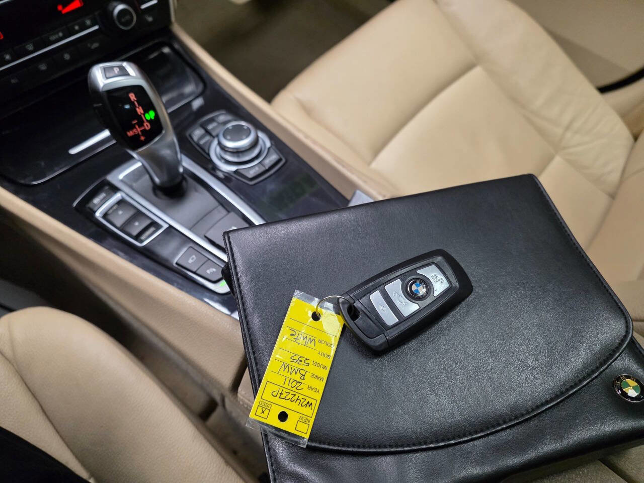 Used 2011 BMW 535i Gran Turismo RWD image 27