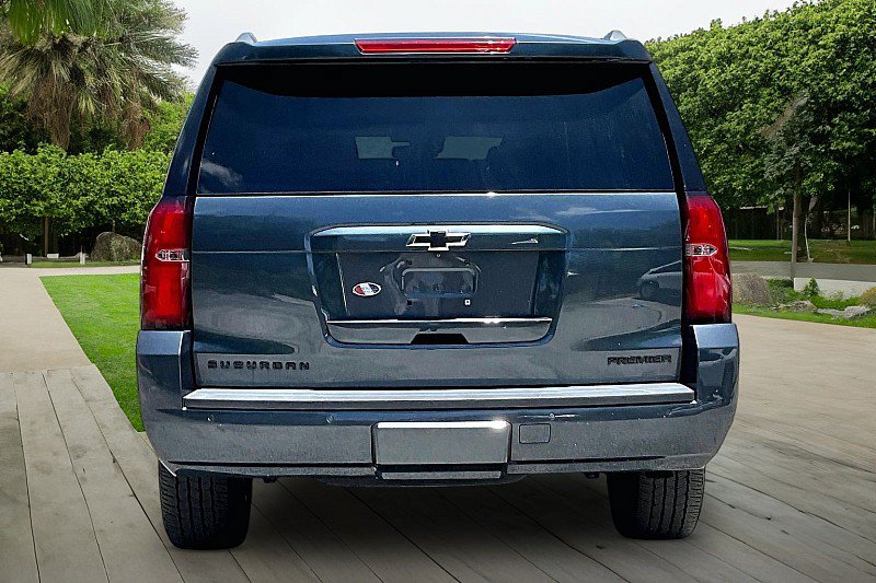Used 2019 Chevrolet Suburban Premier w/ RST 6.2L Performance Edition RWD image 8