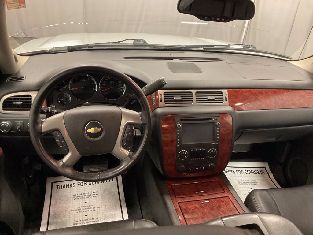 Used 2013 Chevrolet Avalanche LTZ AWD/4WD image 28