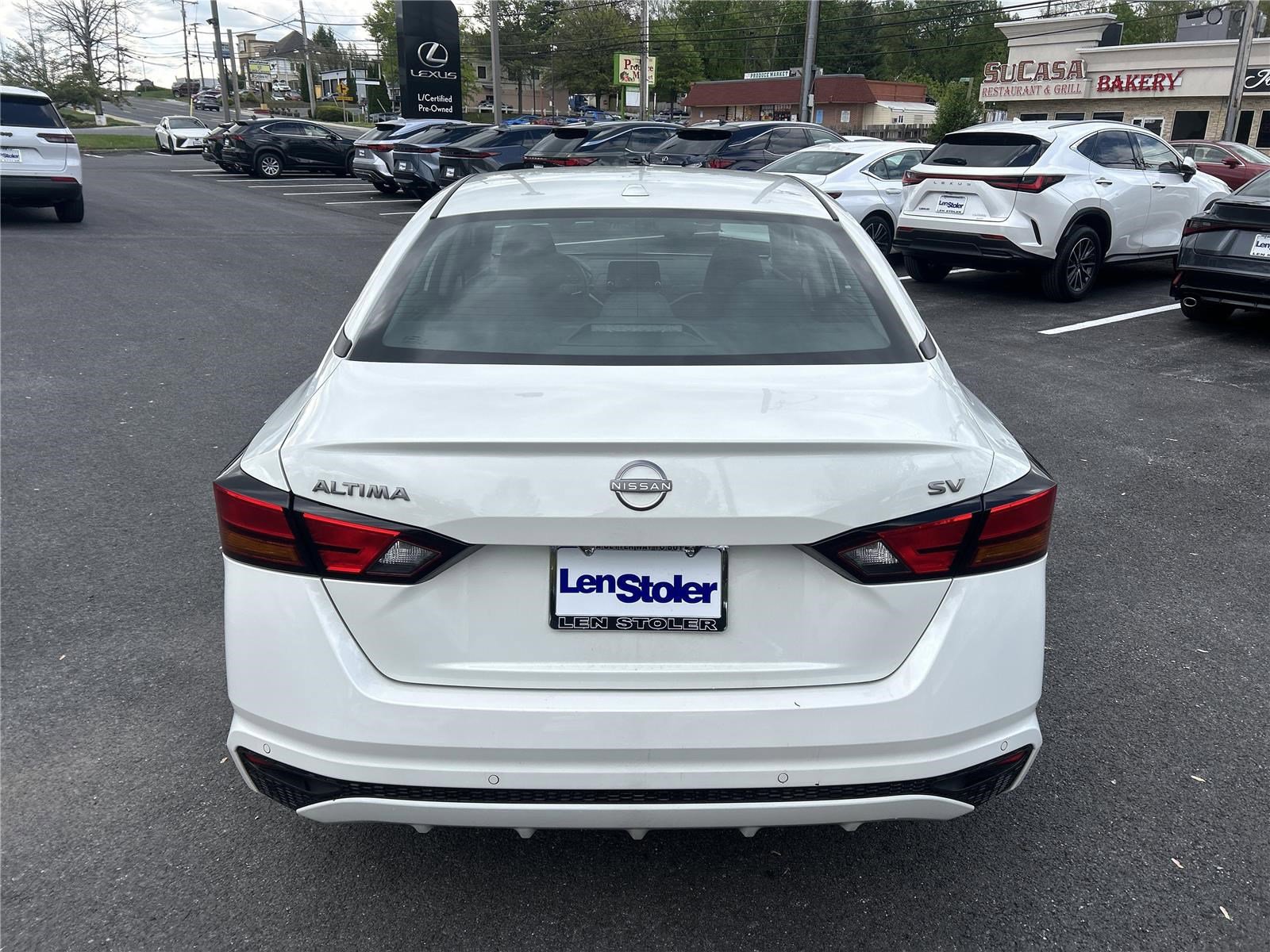Used 2023 Nissan Altima 2.5 SV image 4