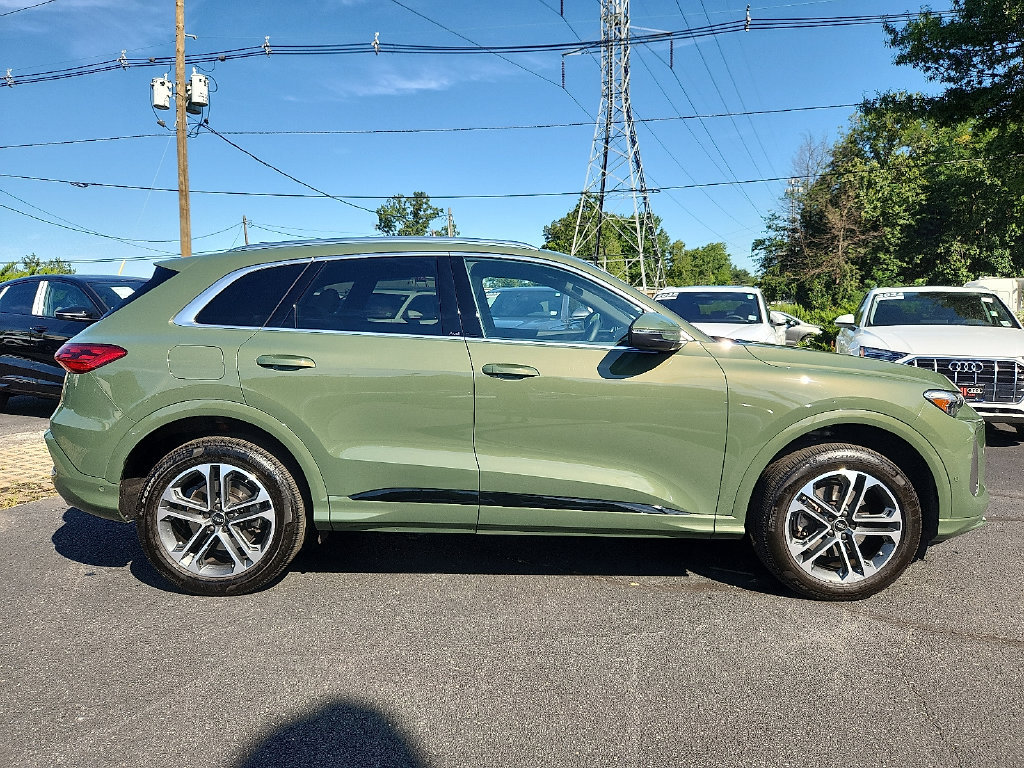Certified 2025 Audi Q5 Premium w/ Premium Plus AWD/4WD image 12