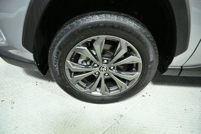 Used 2022 Toyota RAV4 Limited image 16