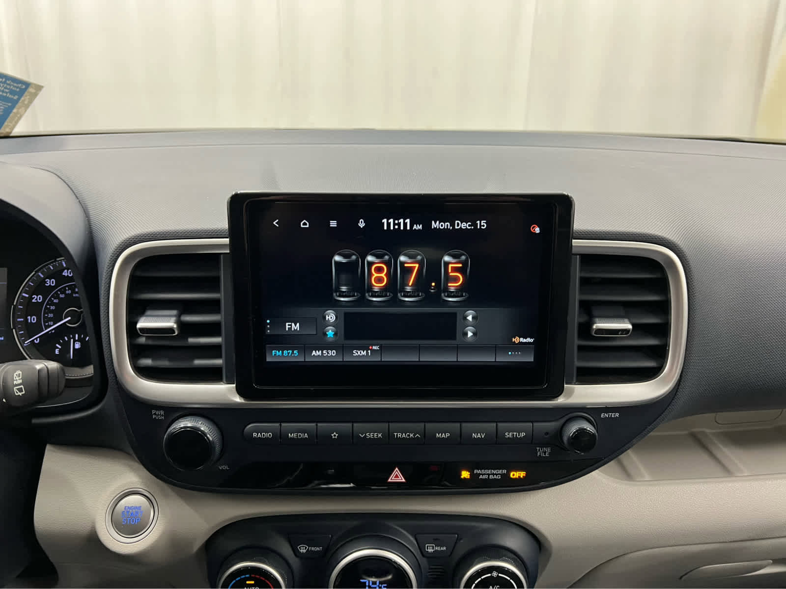 Used 2021 Hyundai Venue image 27