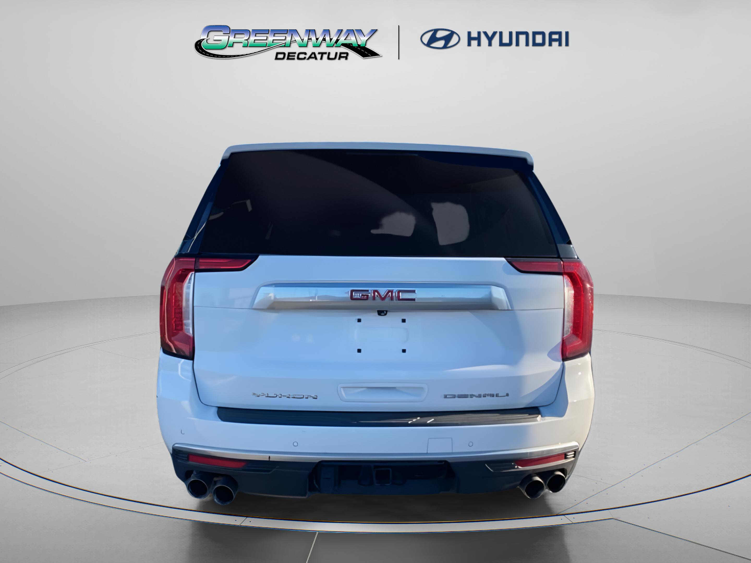 Used 2024 GMC Yukon XL Denali RWD image 5