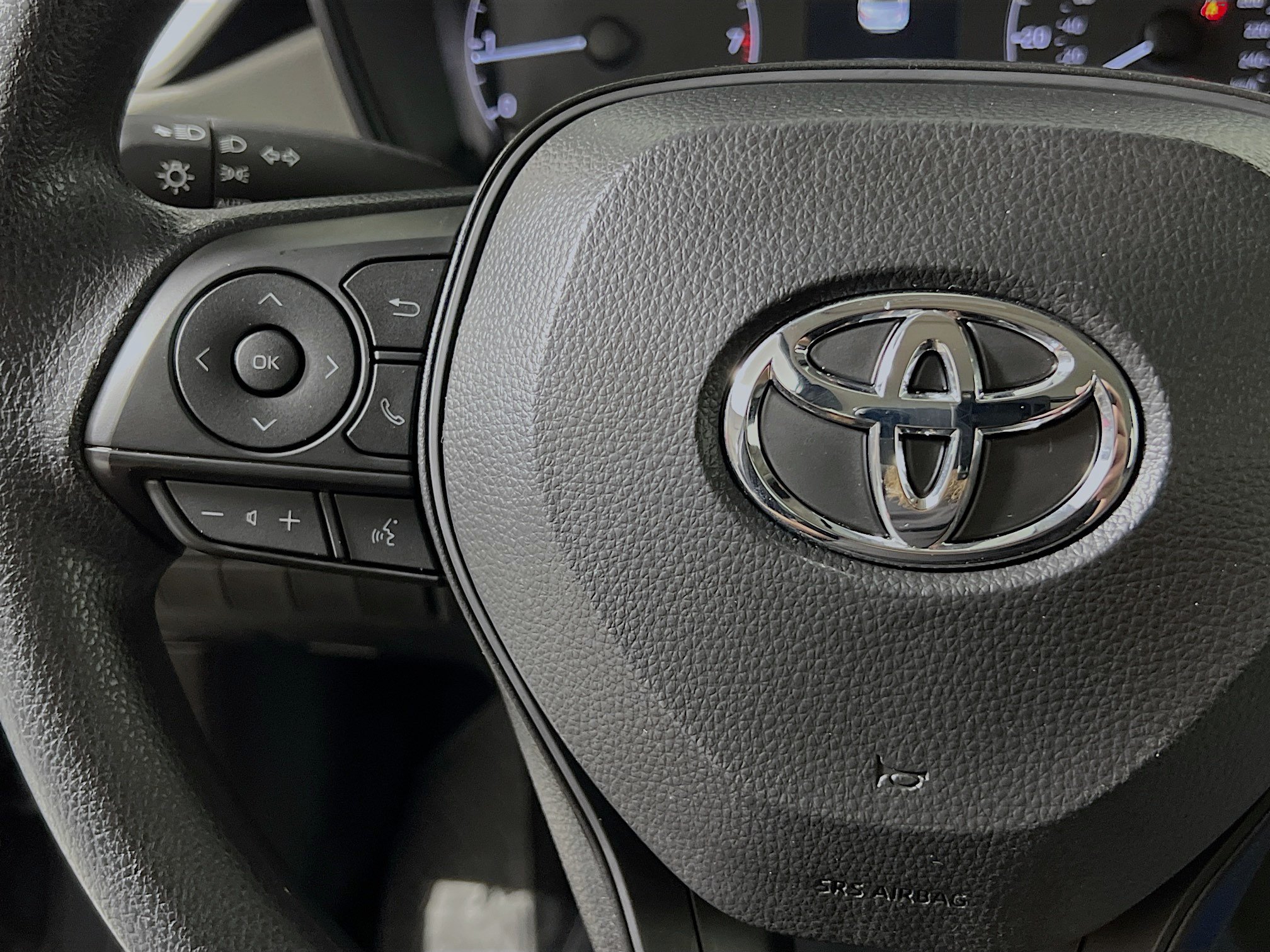 Used 2025 Toyota Corolla LE FWD image 19