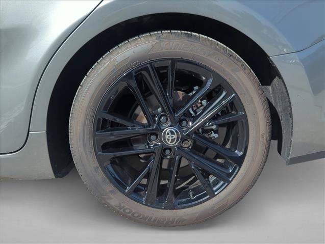 Used 2026 Toyota Camry SE FWD image 9