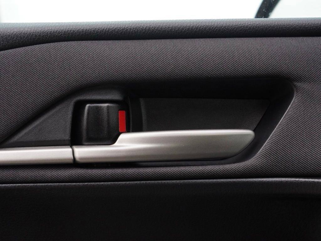 Used 2025 Toyota Camry LE image 11