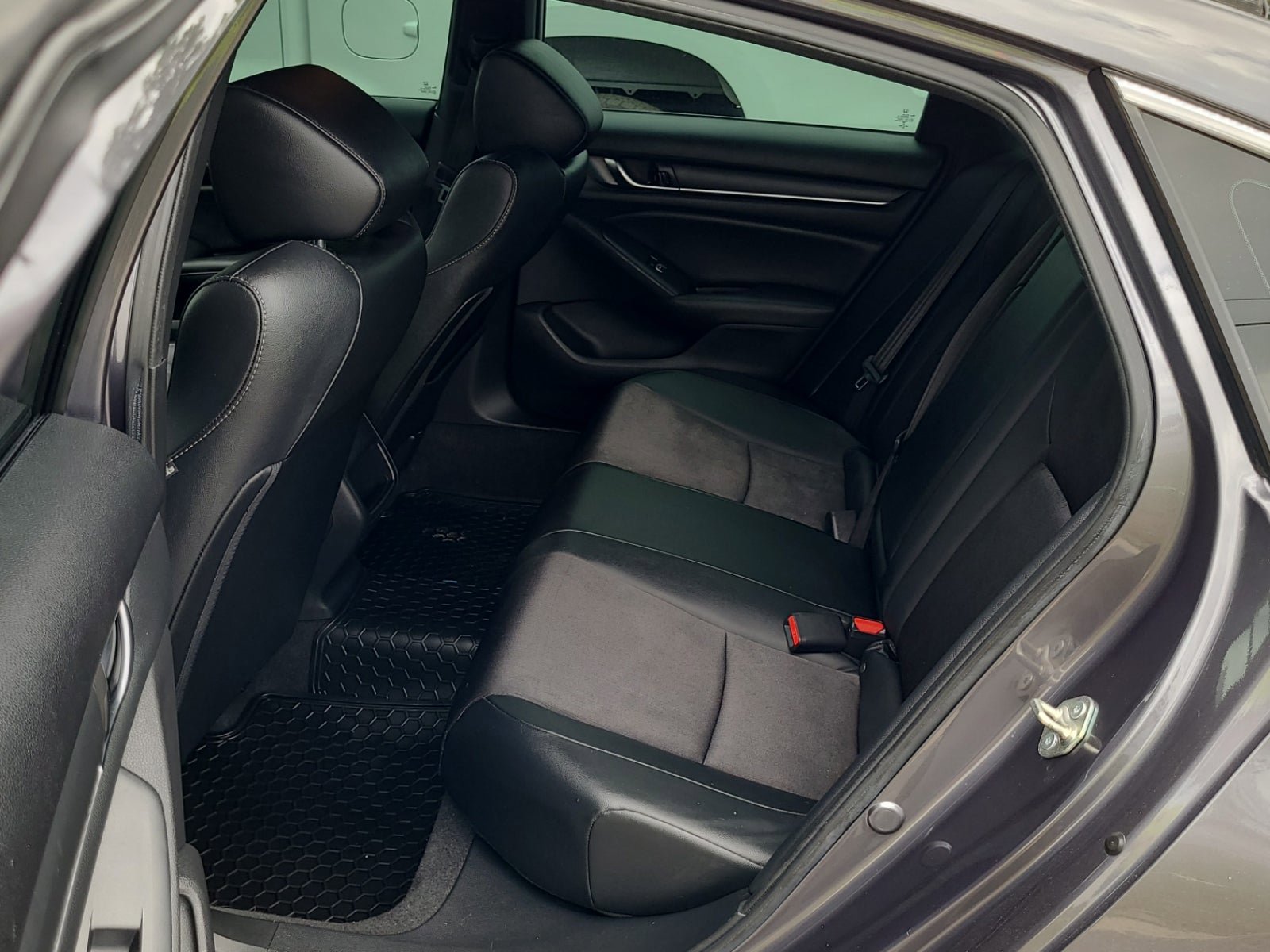 Used 2020 Honda Accord Sport image 11