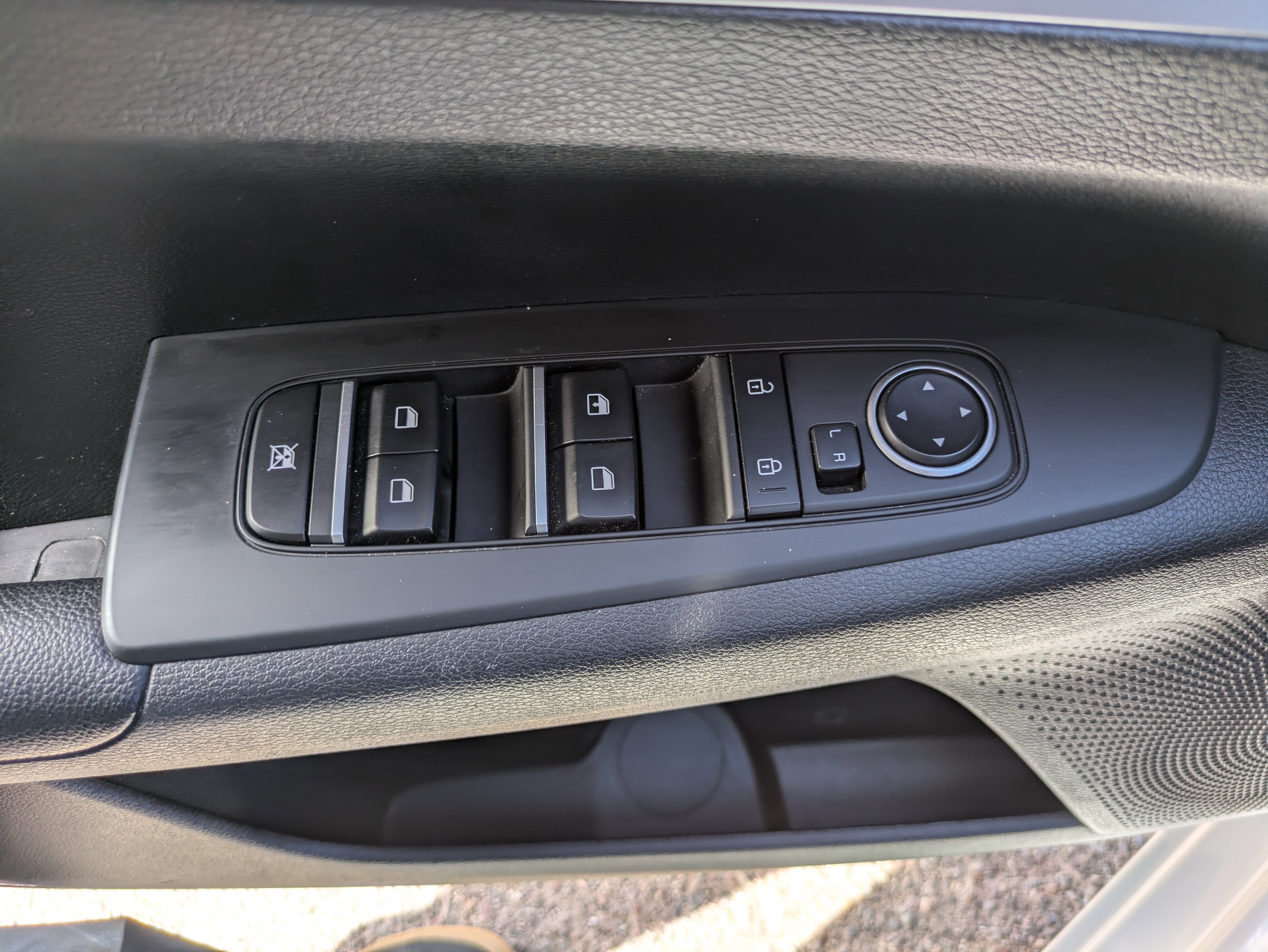 Used 2023 Kia Forte LXS image 18