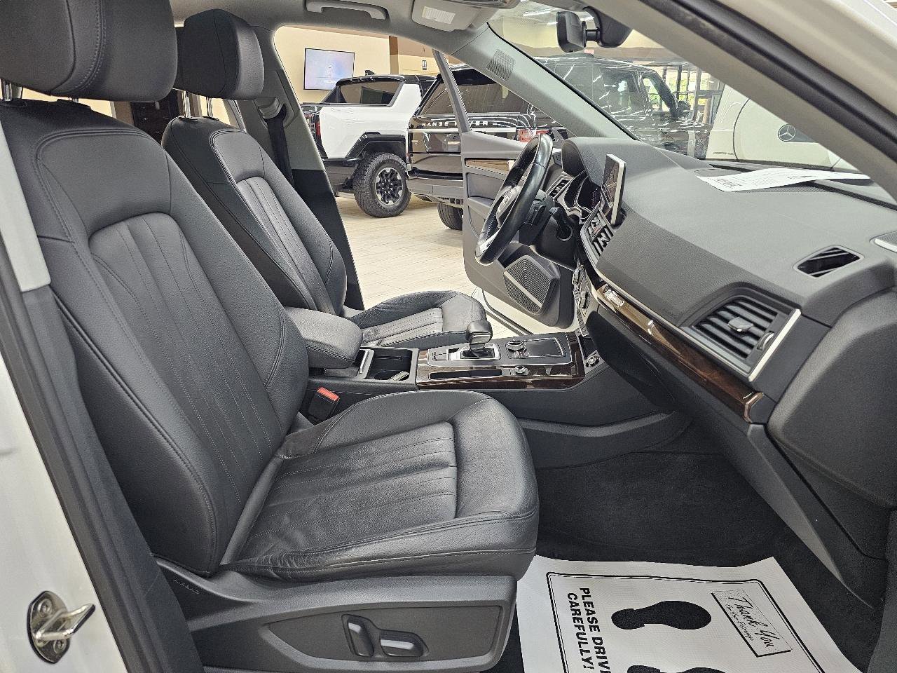 Used 2018 Audi Q5 2.0T Premium Plus w/ Premium Plus Package AWD/4WD image 22