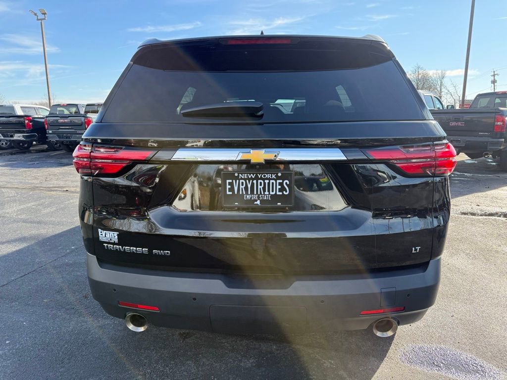 Used 2022 Chevrolet Traverse LT w/ LPO, Floor Liner Package image 8