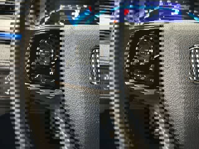 Certified 2024 Honda Odyssey Touring image 17