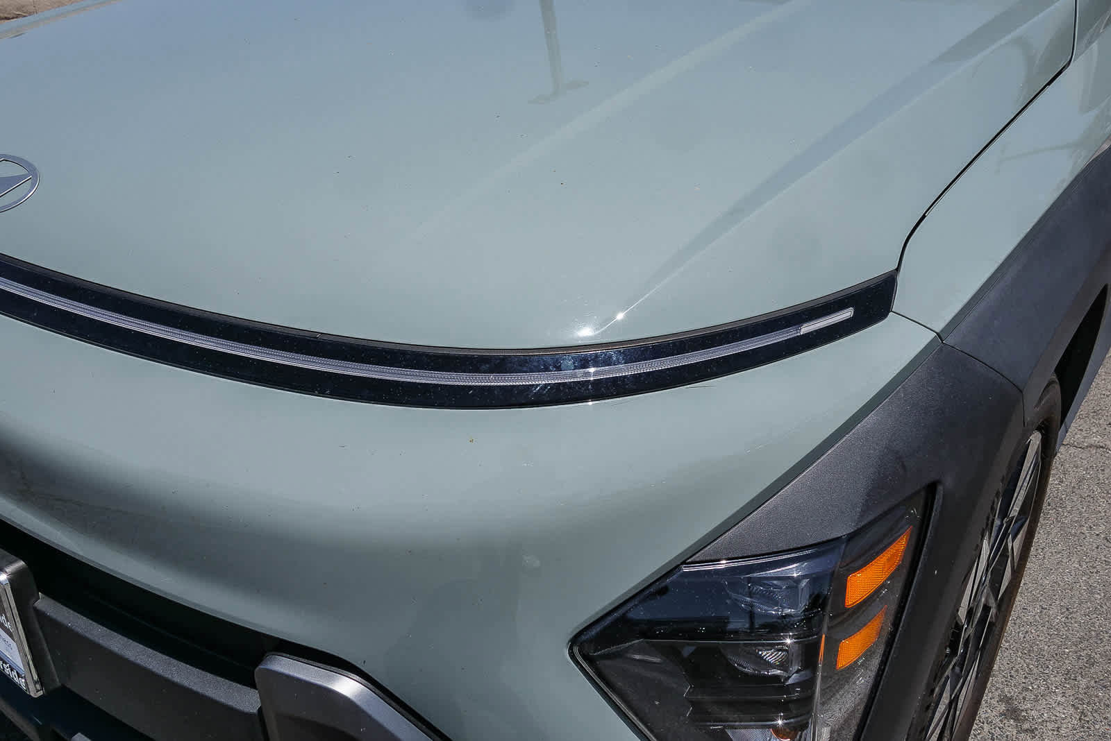 Used 2024 Hyundai Kona SEL FWD image 2