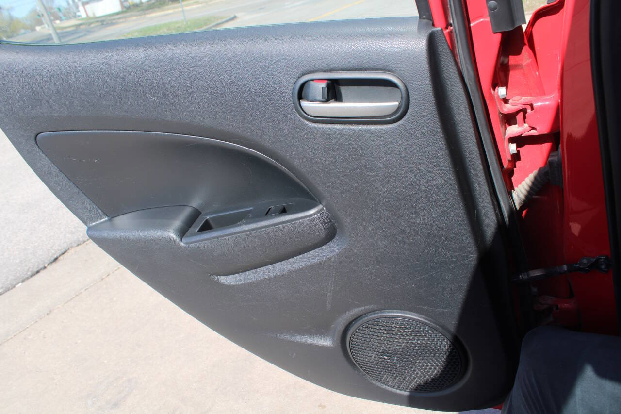 Used 2014 MAZDA MAZDA2 Sport image 10