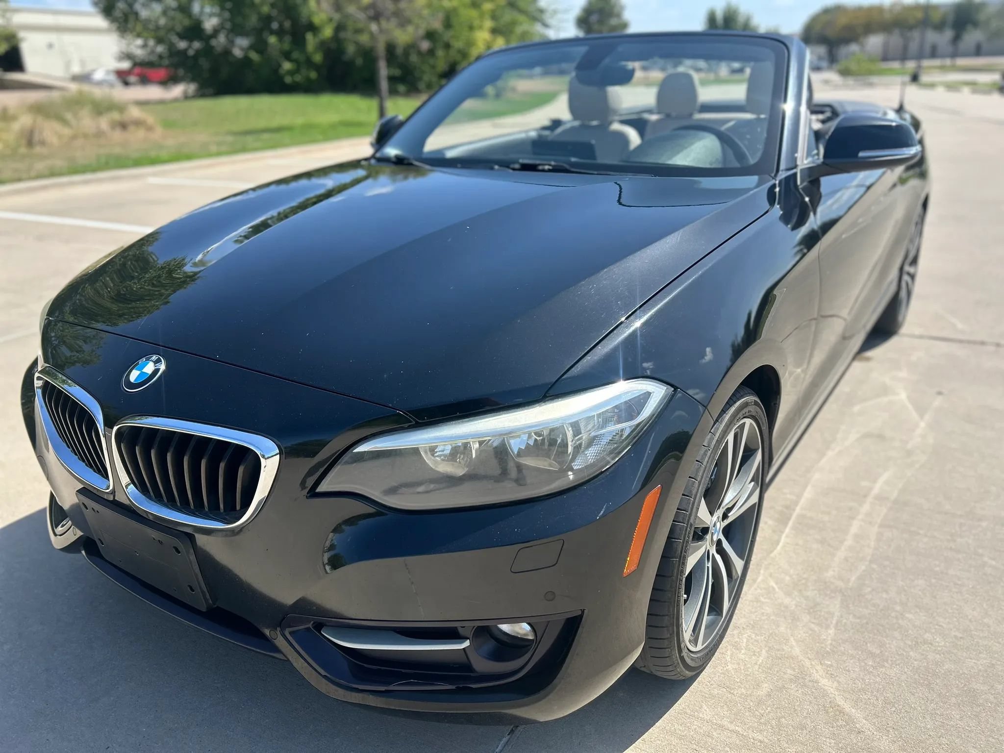 Used 2017 BMW 230i Convertible RWD image 2