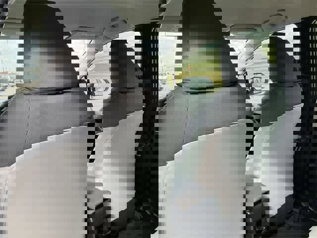 Used 2022 Toyota Corolla LE image 15