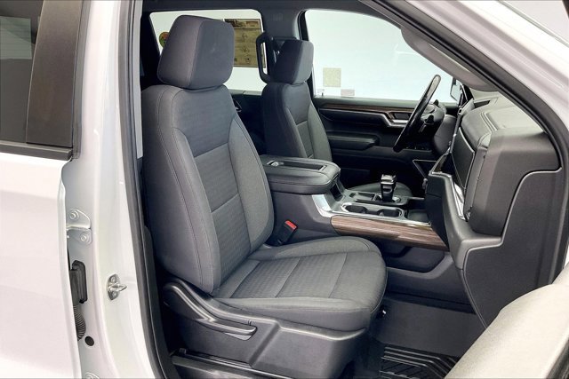 Used 2022 Chevrolet Silverado 1500 LT Trail Boss w/ Convenience Package II image 6