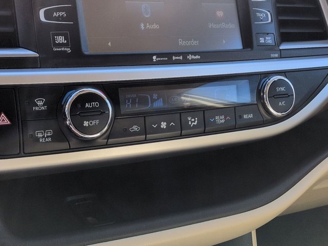 Certified 2017 Toyota Highlander Limited image 25