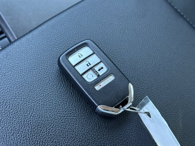 Used 2021 Honda Accord Touring image 30