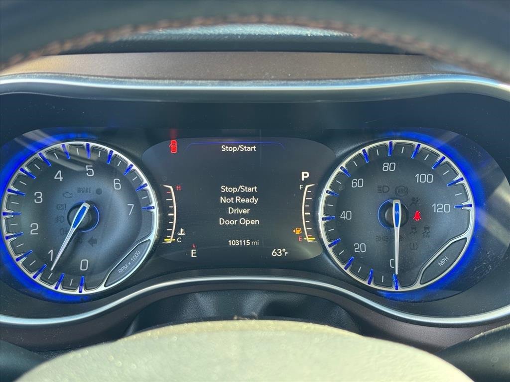 Used 2018 Chrysler Pacifica Touring-L Plus w/ Advanced Safetytec Group image 18