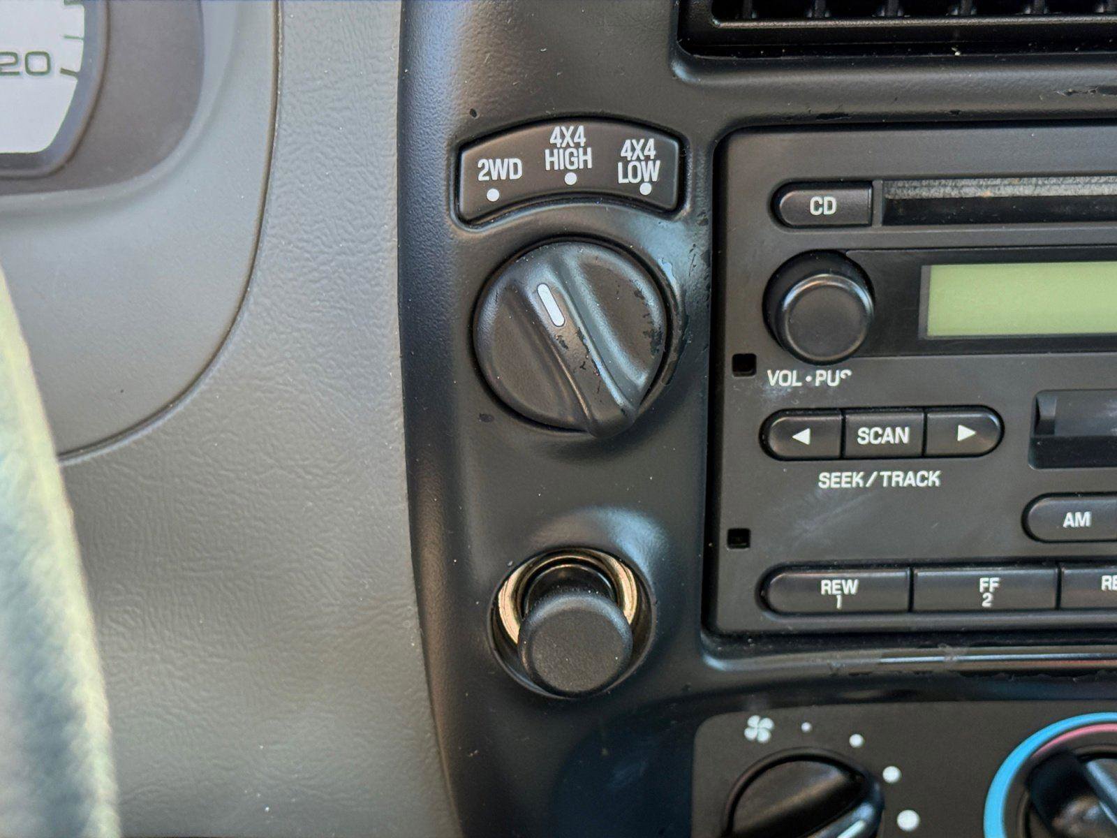 Used 2004 Ford Ranger Edge image 21