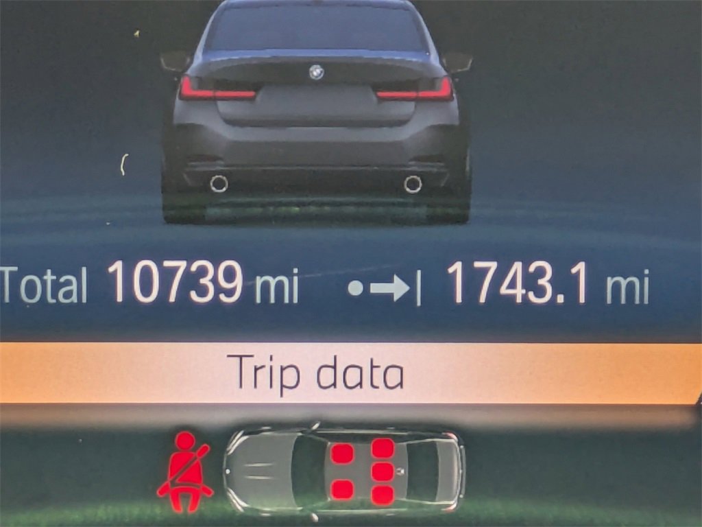 Used 2024 BMW 330e image 35