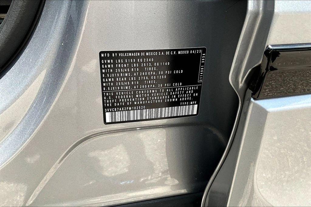 Used 2023 Volkswagen Tiguan SE R-Line FWD image 21