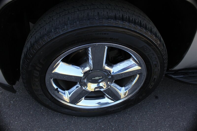 Used 2011 Chevrolet Tahoe LTZ AWD/4WD image 22