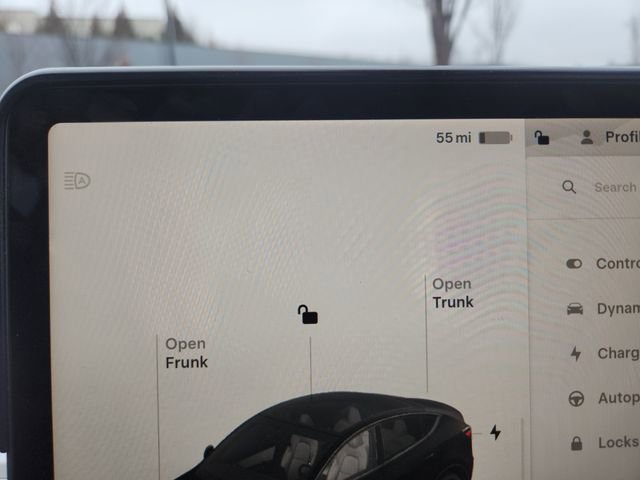 Used 2025 Tesla Model Y Long Range image 14