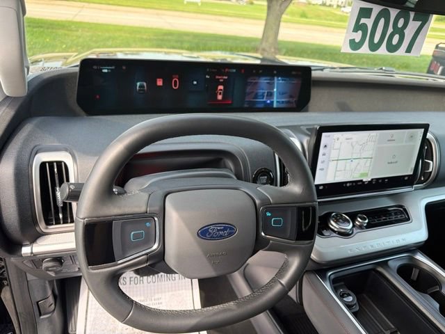 Certified 2025 Ford Expedition Max Active AWD/4WD image 25