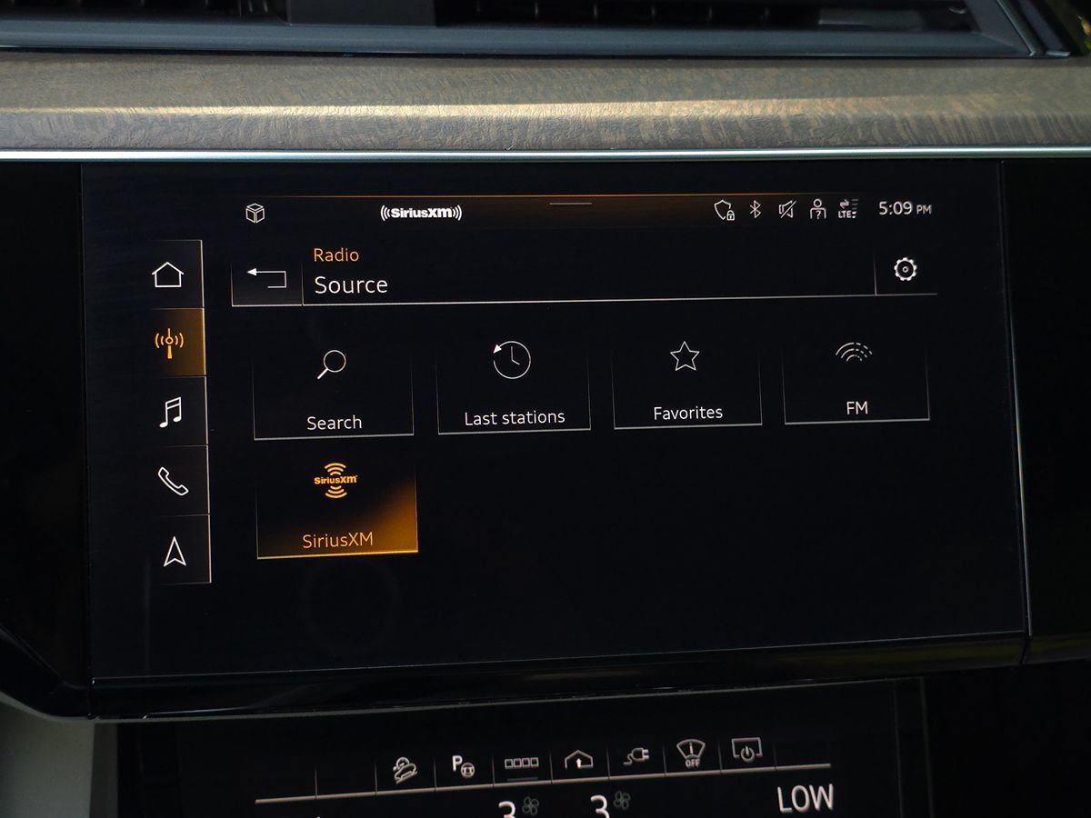 Used 2024 Audi Q8 e-tron Prestige w/ Prestige Package AWD/4WD image 41