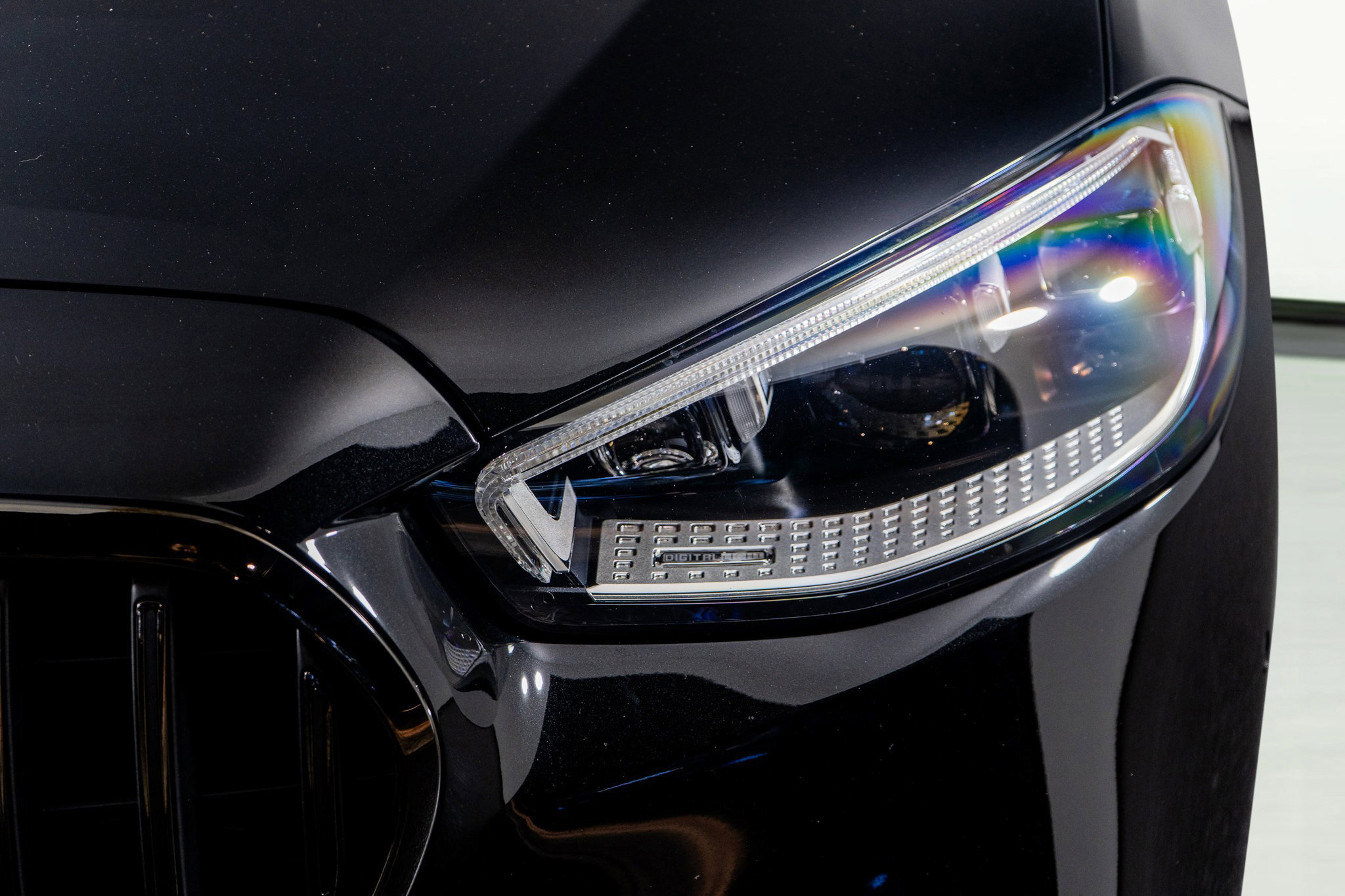 Used 2025 Mercedes-Benz S 63 AMG S w/ AMG Night Package image 24