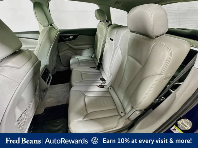 Used 2022 Audi Q7 3.0T Premium AWD/4WD image 30