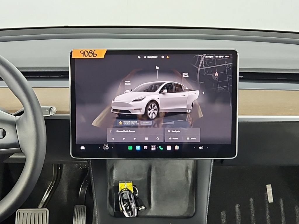 Used 2022 Tesla Model Y Long Range AWD/4WD image 25