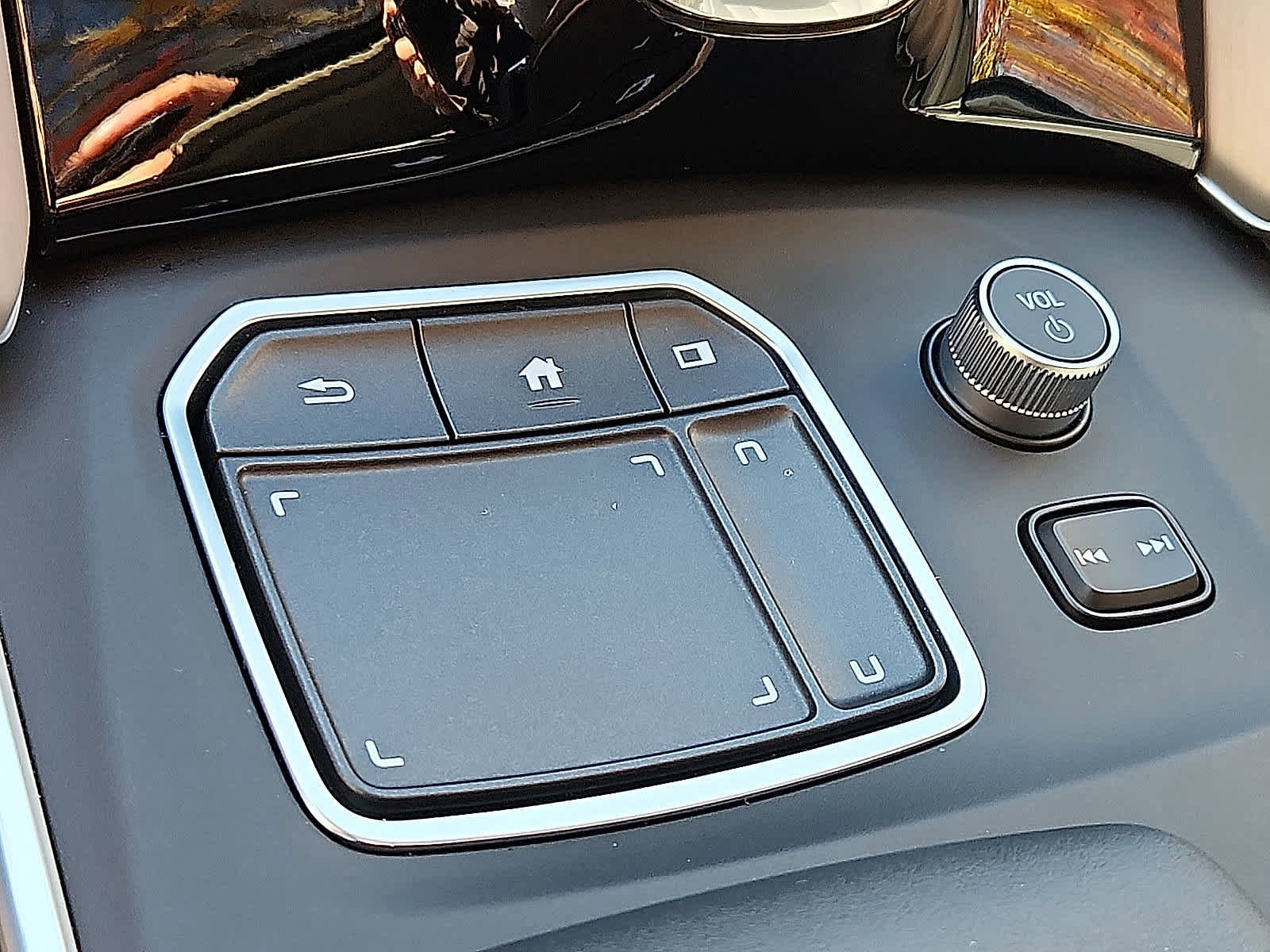 Certified 2025 Acura TLX w/ Technology Package FWD image 25