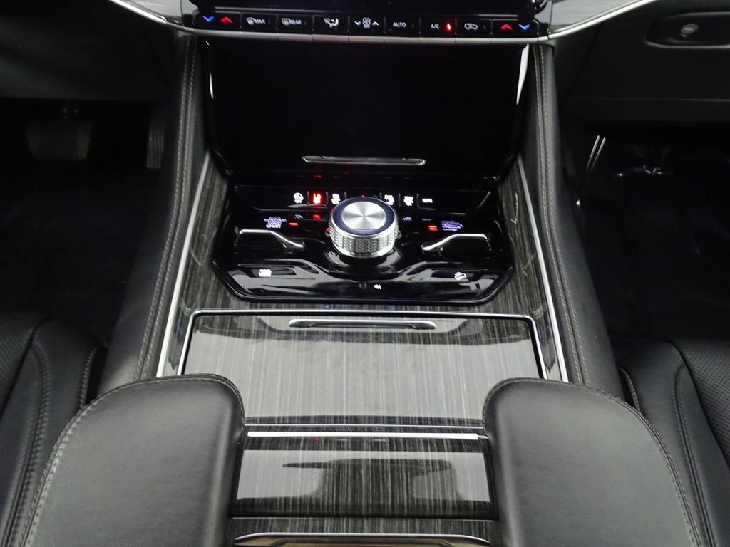 Used 2022 Jeep Wagoneer Series III image 36