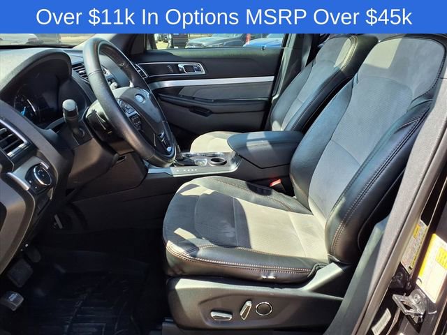 Used 2017 Ford Explorer XLT w/ Equipment Group 202A image 6