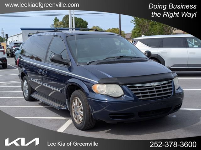 Used 2005 Chrysler Town & Country Touring image 1