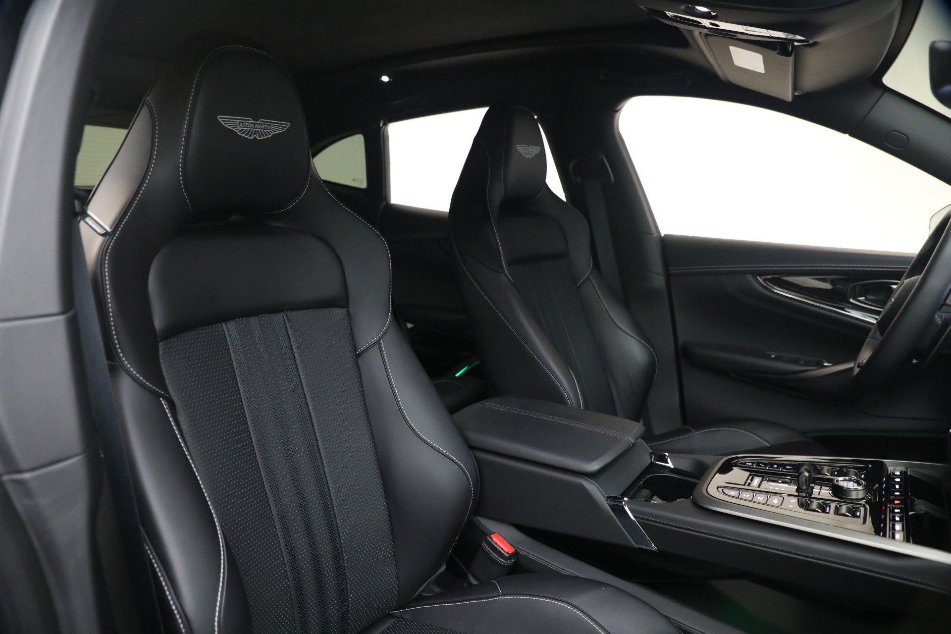 Used 2026 Aston Martin DBX 707 AWD/4WD image 23