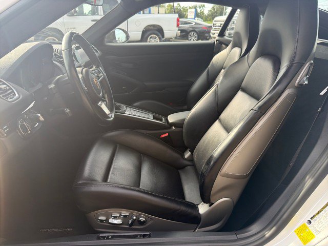 Used 2021 Porsche 718 Cayman RWD image 19