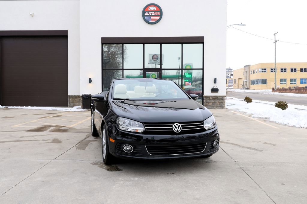 Used 2012 Volkswagen Eos Komfort FWD image 1