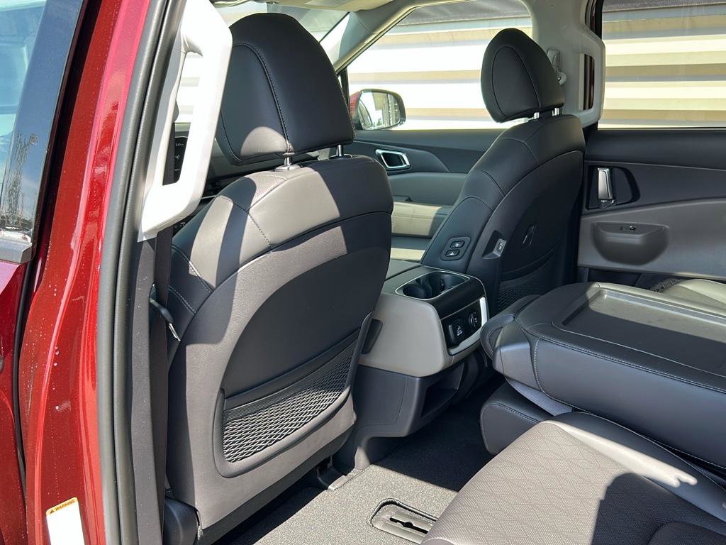 New 2026 Kia Carnival SX image 14
