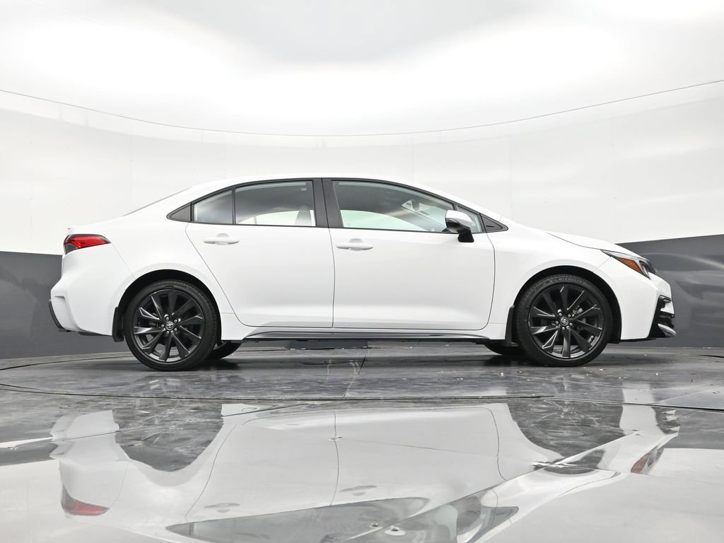 Used 2024 Toyota Corolla SE FWD image 25