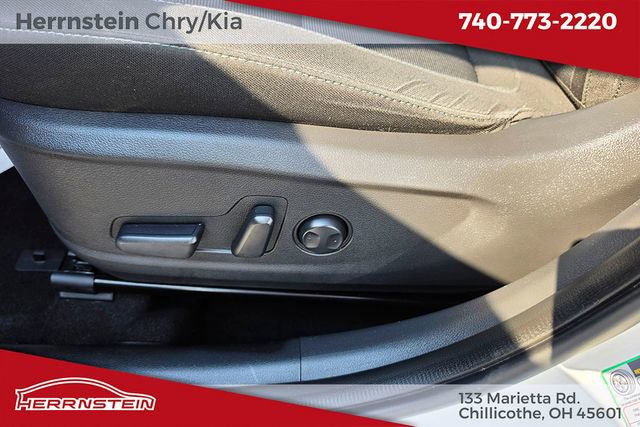 Used 2023 Hyundai Kona SEL w/ Convenience Package FWD image 16