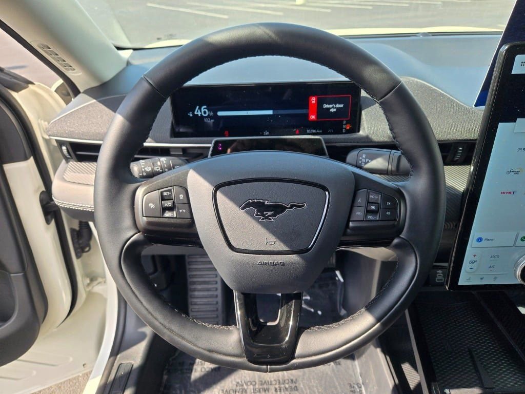 Used 2025 Ford Mustang Mach-E Select w/ Comfort Package Lite AWD/4WD image 31