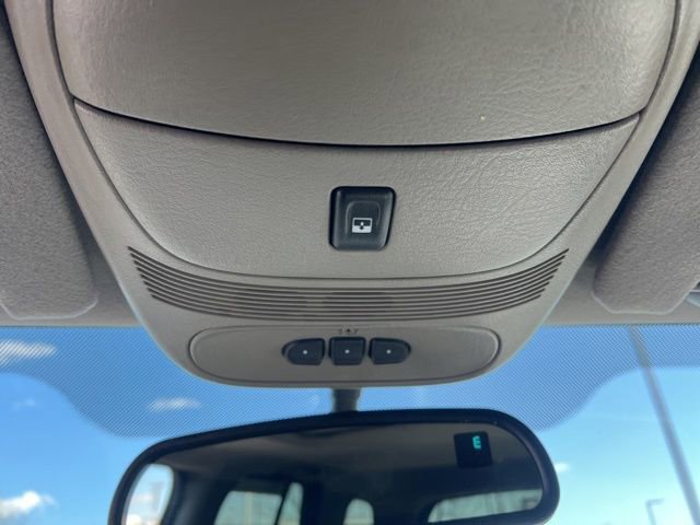 Used 2004 GMC Envoy SLE w/ Preferred Equipment Group image 19