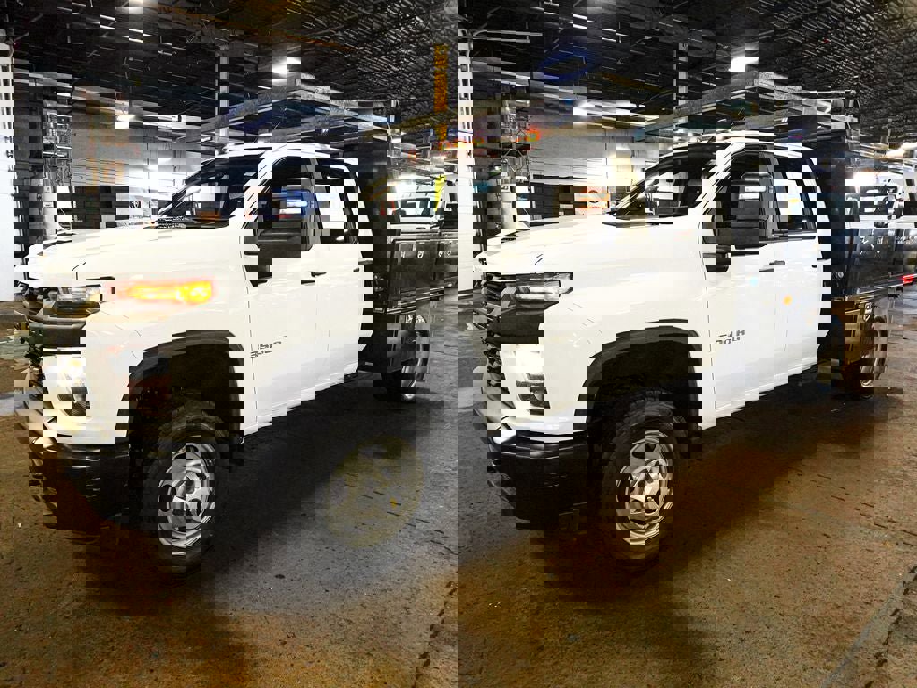 Used 2022 Chevrolet Silverado 3500 W/T w/ WT Convenience Package AWD/4WD image 3