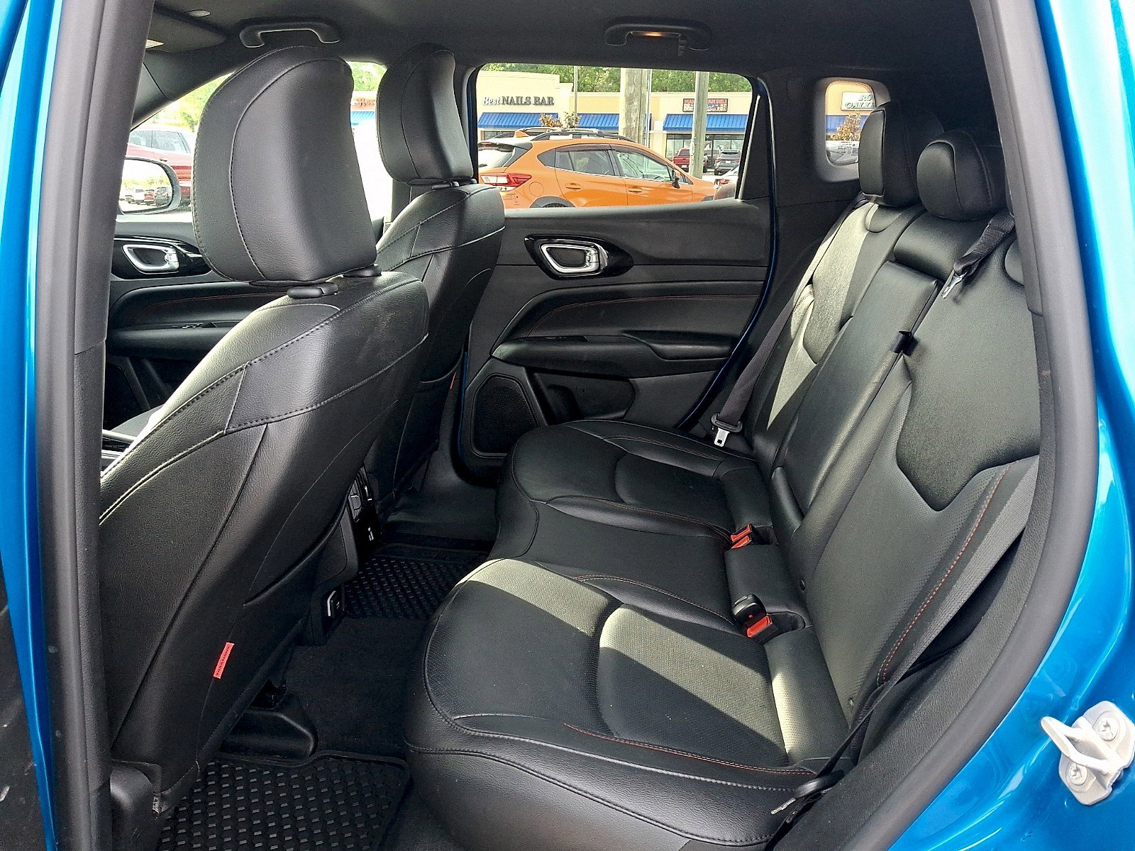 Used 2025 Jeep Compass Trailhawk w/ Trailhawk Elite Group image 9