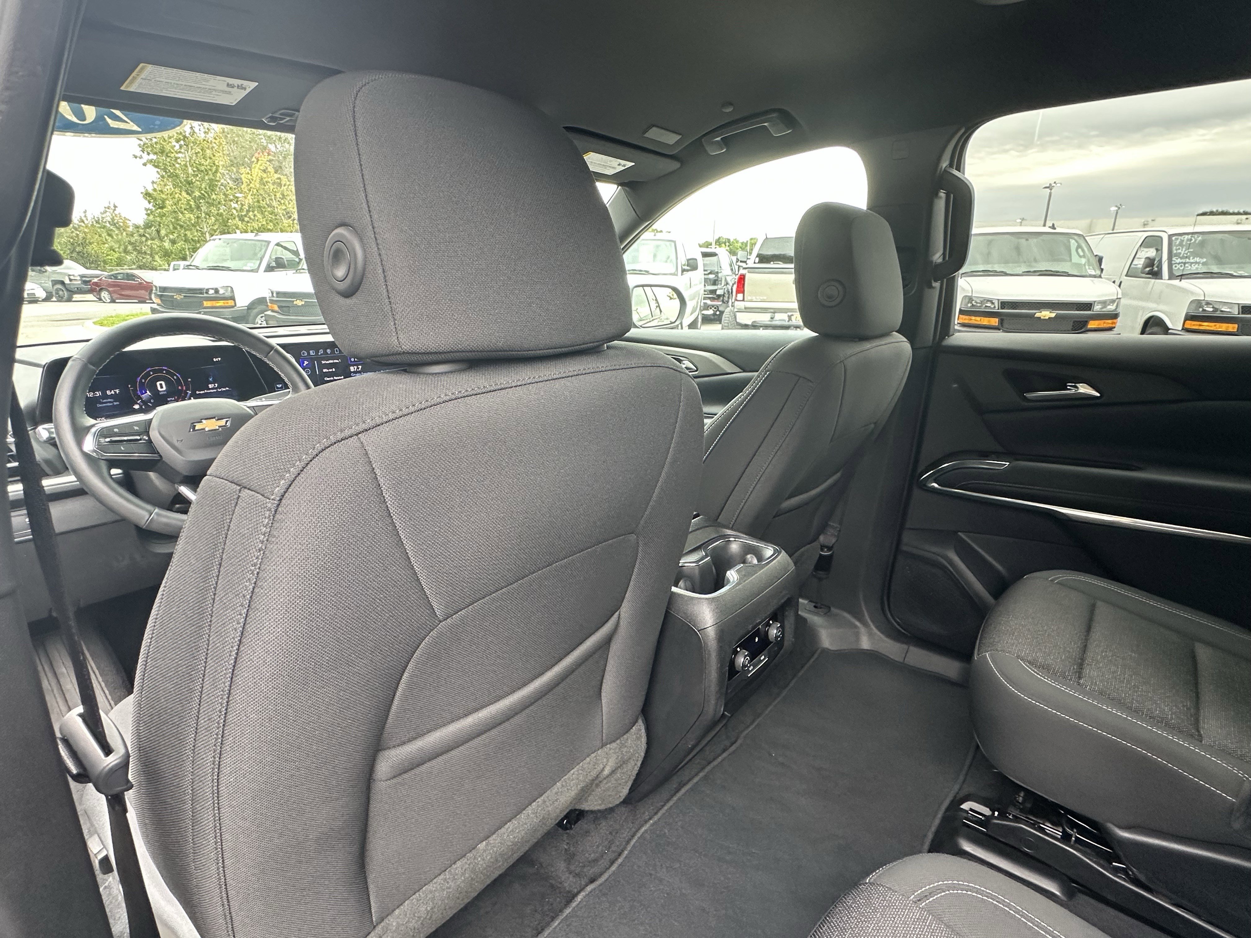 Certified 2025 Chevrolet Traverse LT image 36