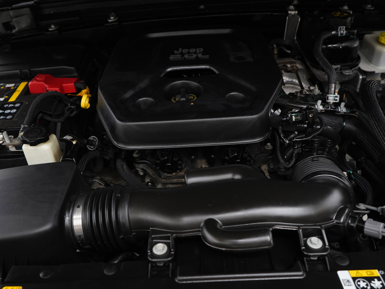 Used 2021 Jeep Wrangler Unlimited Sahara w/ Cold Weather Group image 27